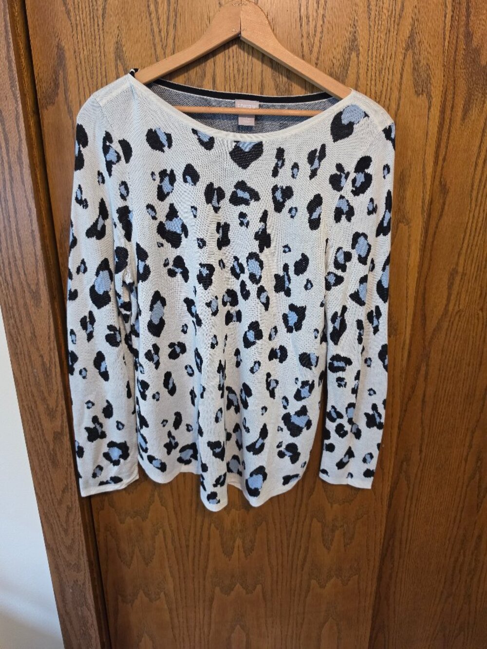 CHICO'S Blue & Black Snow Leopard Animal Print Lightweight Knit Sweater